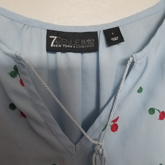 Blouses - Picture 13 of 16